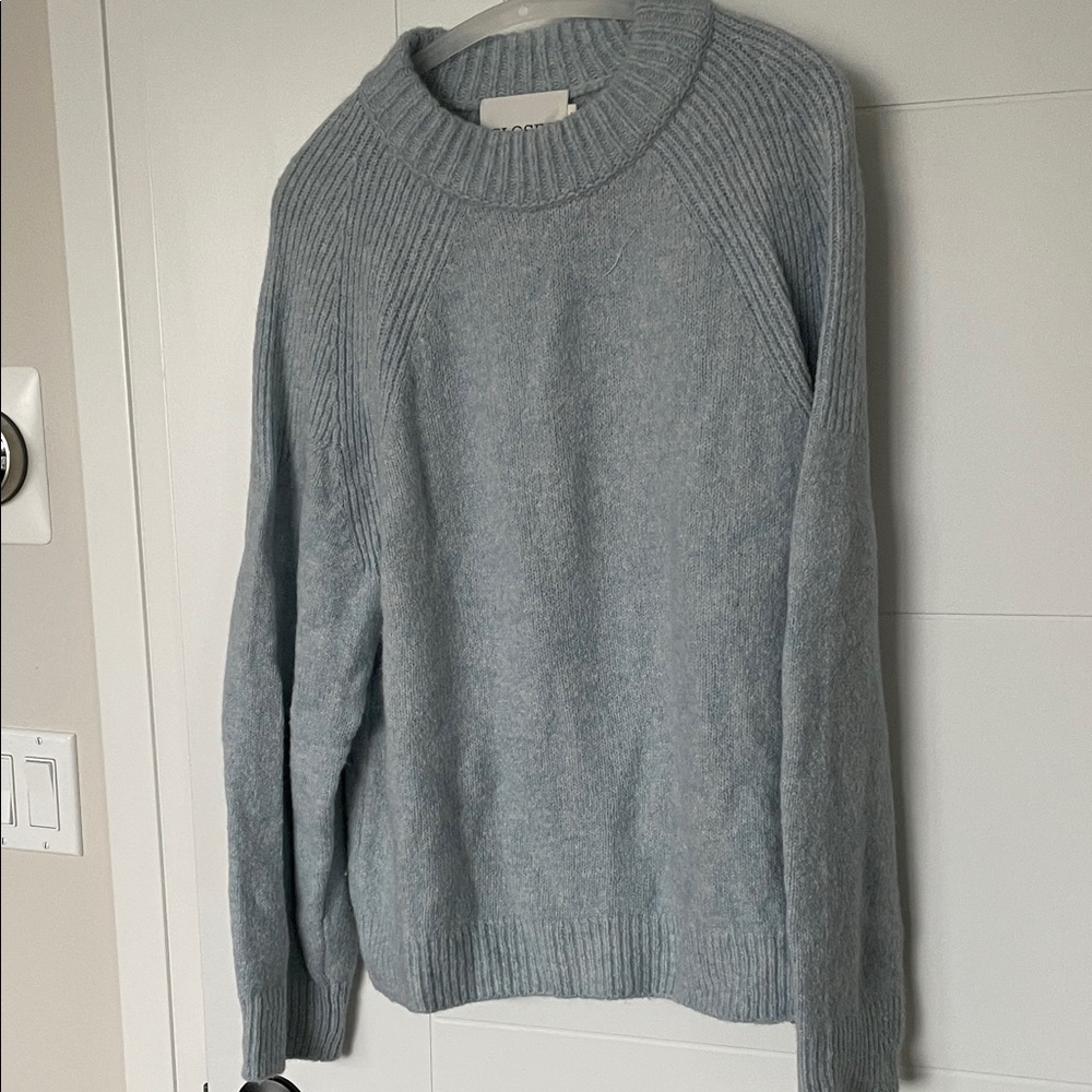 Closed Women's Light Blue Crew Neck Sweater